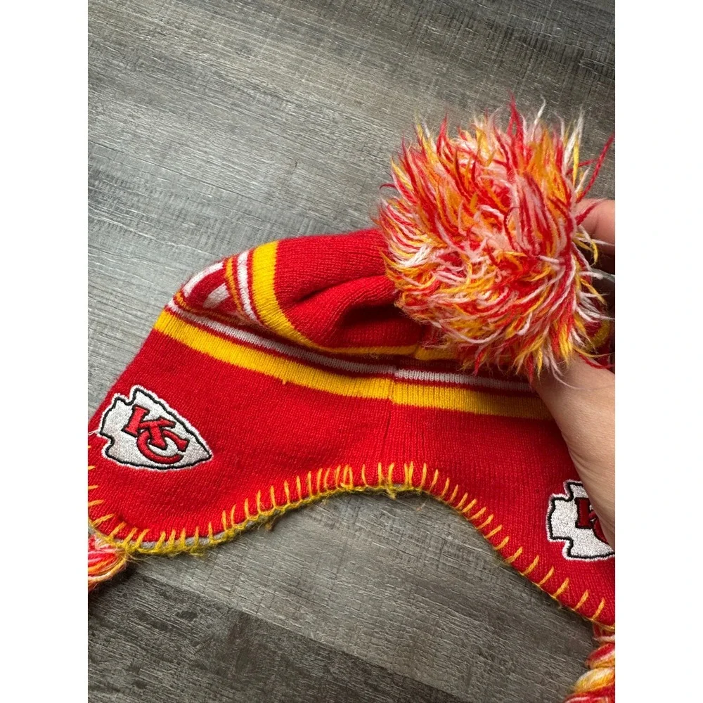 NFL Team Apparel Kids Kansas City Chiefs Knit Trapper Hat Pom Beanie Red Yellow